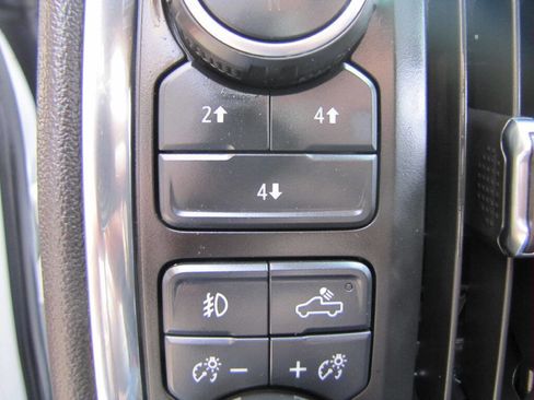 Used 2023 Chevrolet Silverado 2500 LT w/ Convenience Package image 42