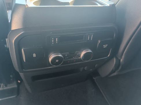 Used 2021 Ford Expedition Limited image 14