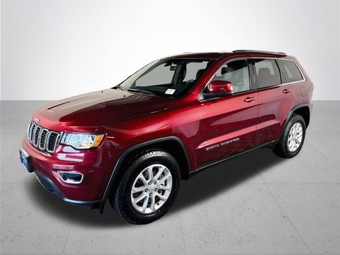 Used 2021 Jeep Grand Cherokee Laredo X AWD/4WD image 2