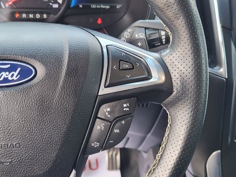 Certified 2022 Ford Edge ST image 28