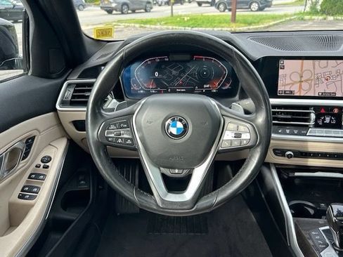 Used 2019 BMW 330i xDrive Sedan w/ Premium Package AWD/4WD image 19