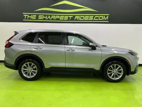 Used 2023 Honda CR-V EX image 11