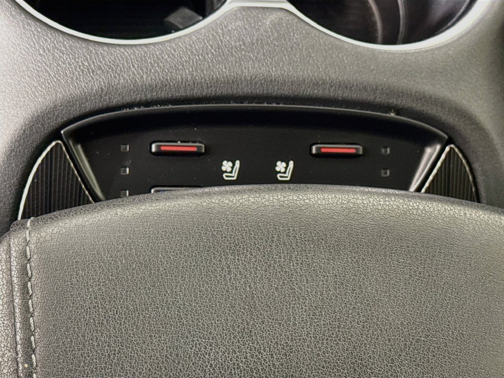 Used 2021 Toyota Venza Limited AWD/4WD image 21