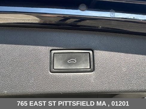 Used 2023 Volkswagen Tiguan SE R-Line AWD/4WD image 12