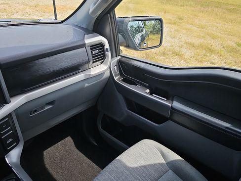 Used 2022 Ford F150 XLT w/ Equipment Group 302A High RWD image 35