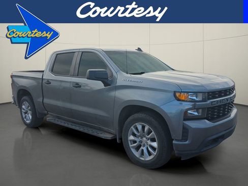 Used 2021 Chevrolet Silverado 1500 Custom image 1