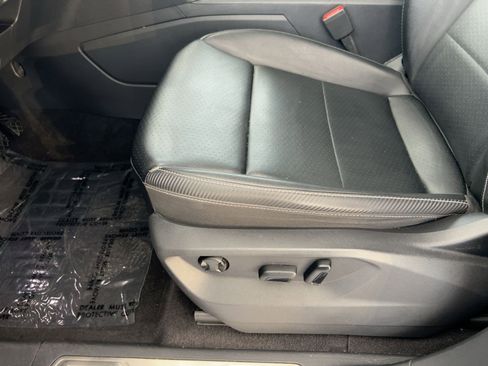 Certified 2022 Volkswagen Atlas Cross Sport SE image 14