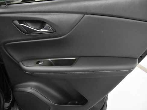Used 2025 Chevrolet Blazer LT FWD image 15
