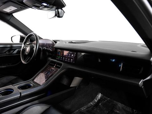 Used 2020 Porsche Taycan 4S image 10