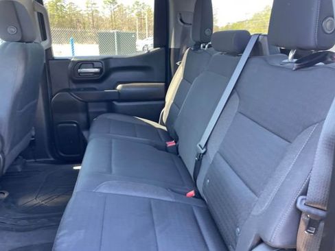 Used 2022 Chevrolet Silverado 1500 Custom image 16