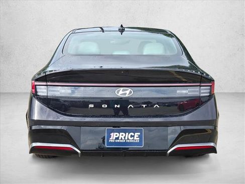 Used 2025 Hyundai Sonata SEL FWD image 6