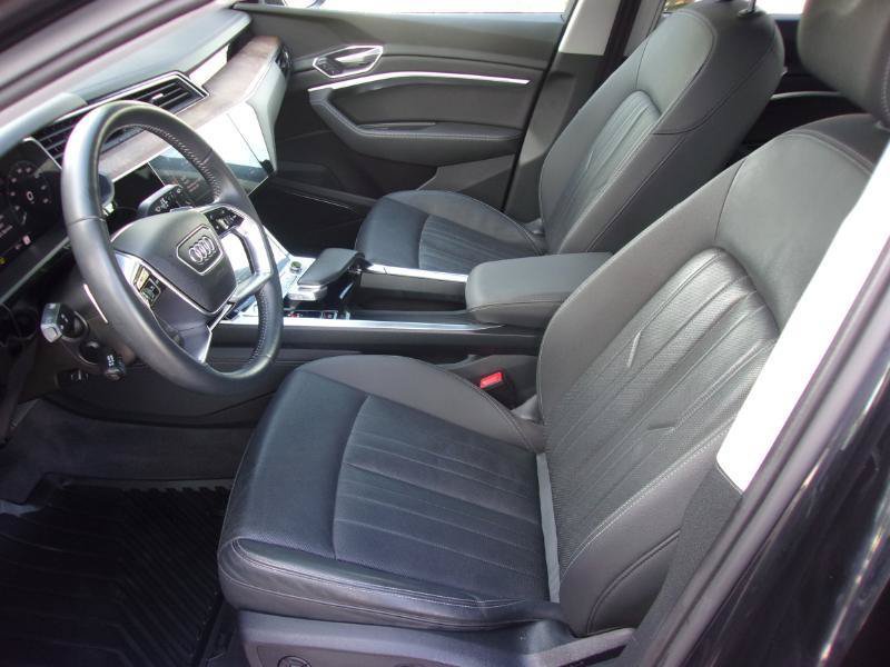 Used 2019 Audi e-tron Premium Plus AWD/4WD image 25
