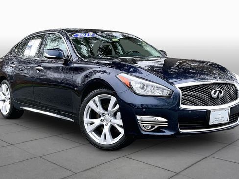 Used 2019 INFINITI Q70 L 3.7 AWD/4WD image 3