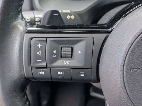 Used 2023 Nissan Rogue SL w/ SL Premium Package FWD image 19