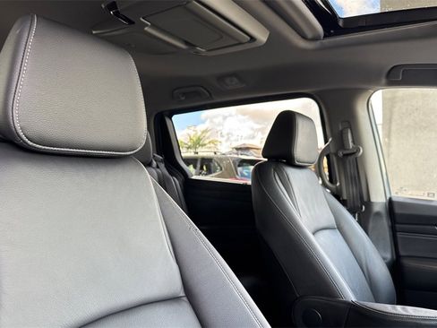 Used 2023 Honda Odyssey Touring image 23