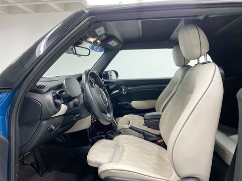 Certified 2023 MINI Cooper S image 17