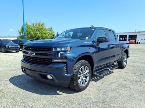 Used 2021 Chevrolet Silverado 1500 RST w/ Convenience Package II AWD/4WD image 3