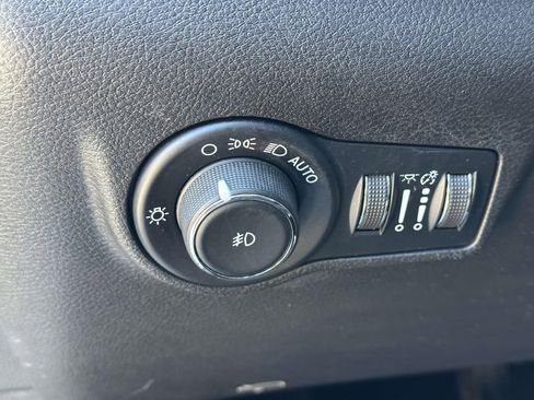 Used 2022 Jeep Compass Latitude w/ Convenience Group image 20