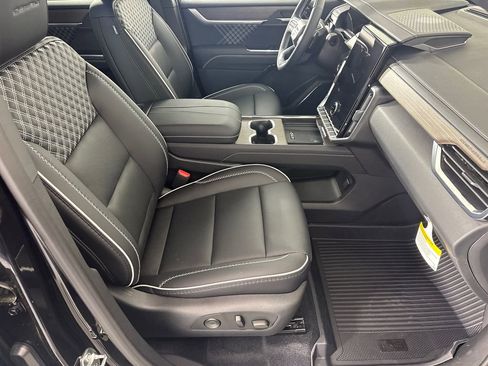 New 2026 GMC Acadia Denali w/ Super Cruise Package image 13