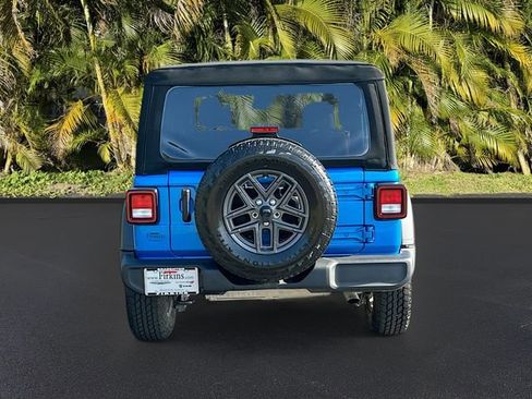 Used 2024 Jeep Wrangler Sport S image 6