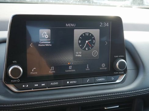 Used 2023 Nissan Rogue S image 18