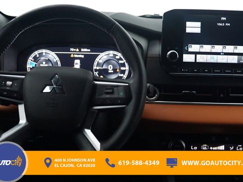 Used 2022 Mitsubishi Outlander SEL image 5