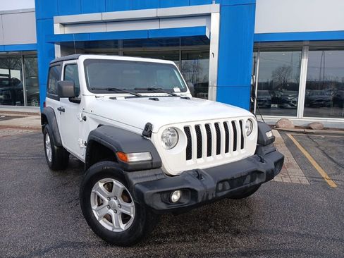 Used 2022 Jeep Wrangler Sport S image 2