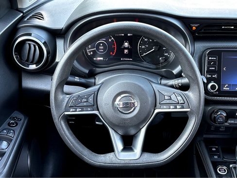 Used 2021 Nissan Kicks SV w/ Exterior Package image 12