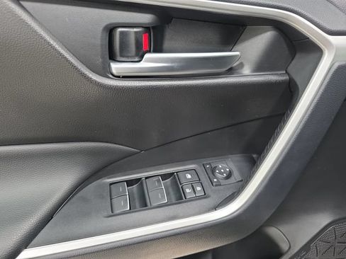 Certified 2025 Toyota RAV4 XLE AWD/4WD image 25