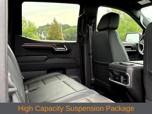 Used 2023 Chevrolet Silverado 1500 High Country AWD/4WD image 10
