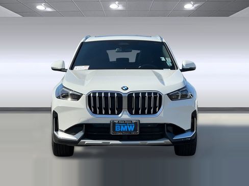 Used 2025 BMW X1 xDrive28i w/ Convenience Package AWD/4WD image 5