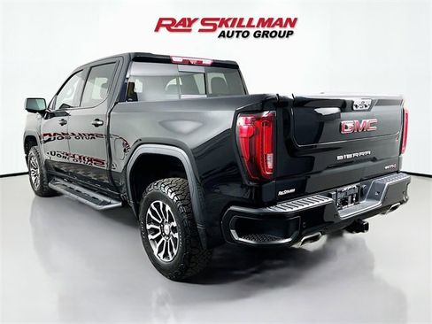 Used 2022 GMC Sierra 1500 AT4 w/ AT4 Premium Package image 5