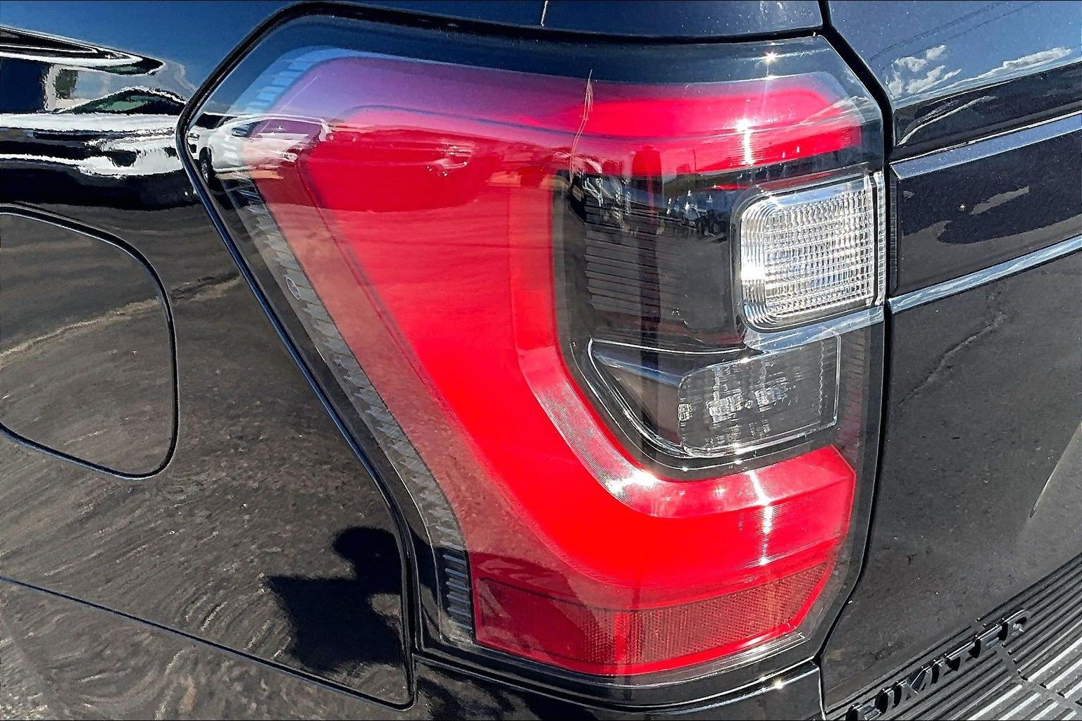 Used 2020 Ford Expedition Limited w/ Equipment Group 303A RWD image 33