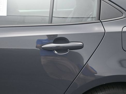Used 2025 Toyota Corolla LE w/ Convenience Package FWD image 12