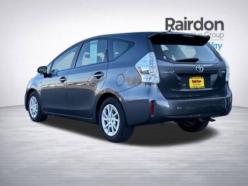 Used 2013 Toyota Prius V Three image 5