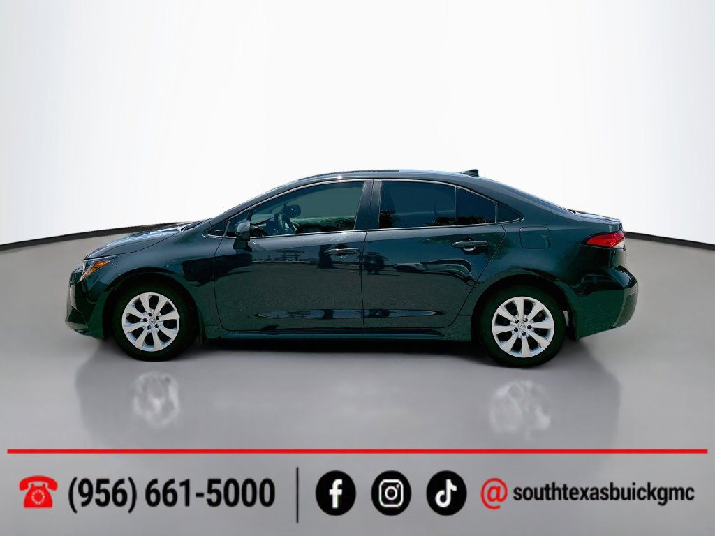 Used 2026 Toyota Corolla LE FWD image 4