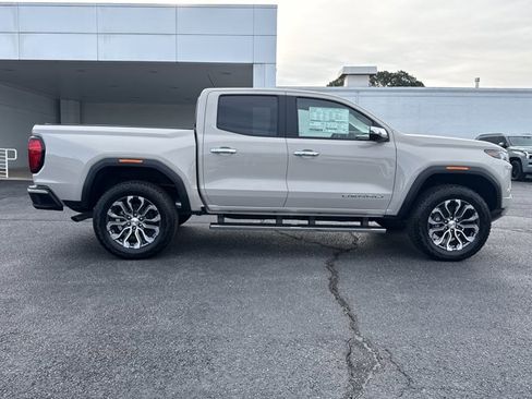 New 2026 GMC Canyon Denali AWD/4WD image 2
