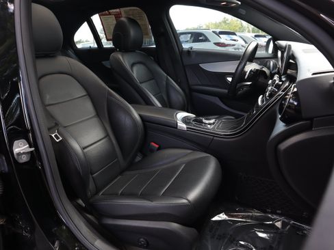 Used 2018 Mercedes-Benz C 300 Sedan image 29
