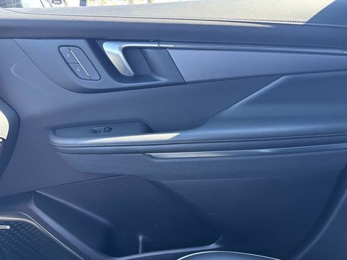 Used 2025 Buick Enclave Sport Touring image 23