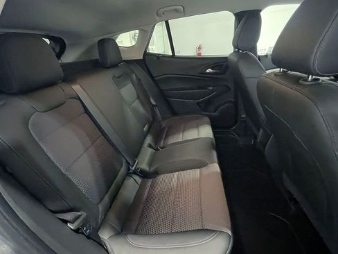 Used 2024 Chevrolet Trax LT FWD image 21