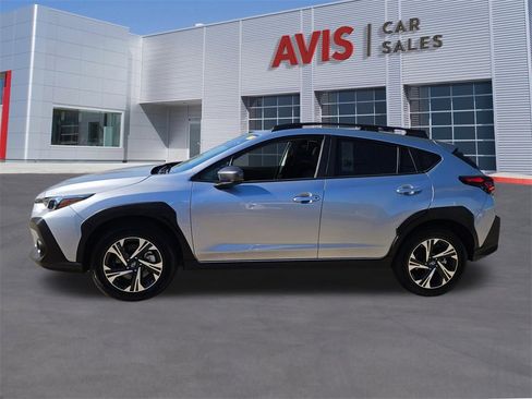 Used 2024 Subaru Crosstrek 2.0i Premium image 2