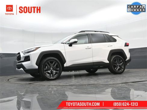 Used 2024 Toyota RAV4 Adventure image 39