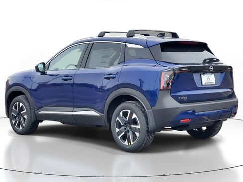 New 2026 Nissan Kicks SV image 3