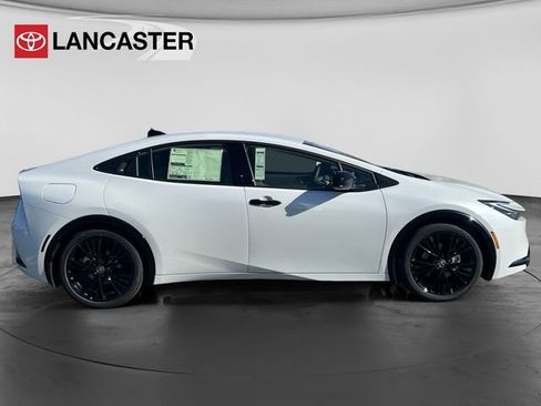 New 2026 Toyota Prius Plug-In Hybrid image 8