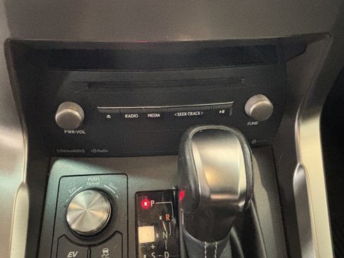 Used 2018 Lexus NX 300h AWD w/ Luxury Package image 15