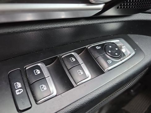 Used 2024 Kia Telluride LX image 23