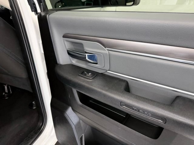 Used 2023 RAM 1500 Classic SLT AWD/4WD image 26