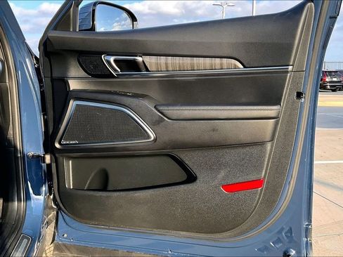 Used 2023 Kia Telluride SX image 23