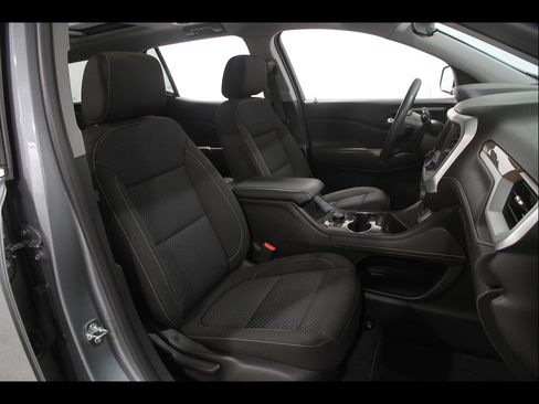 Used 2023 GMC Acadia SLE w/ Driver Convenience Package AWD/4WD image 18