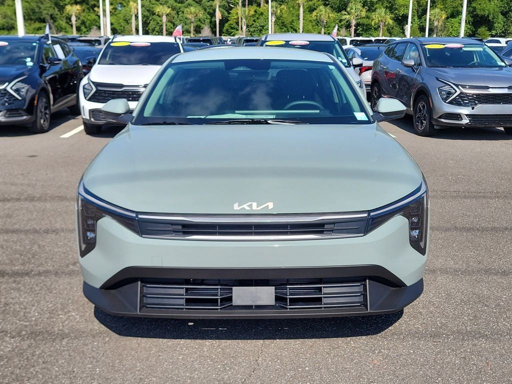 New 2026 Kia K4 FWD image 2